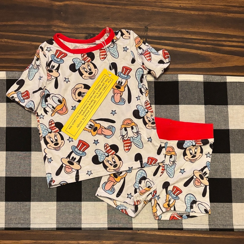 Bamboo Pajama shorts  Set patriotic Mickey Mouse and friends 6-12 months new